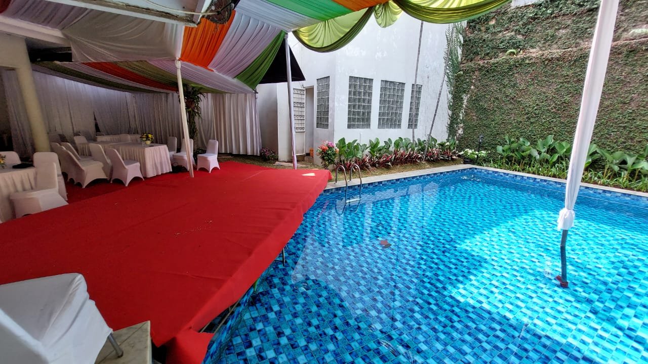 flooring kolam berenang