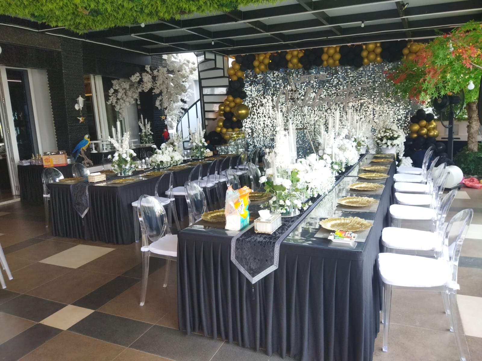 Sewa Kursi Ghost Aklirik Jakarta Barat