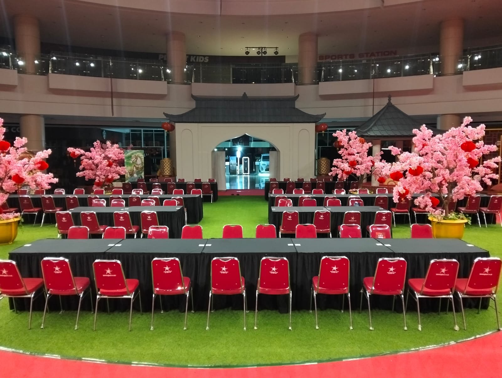 SEWA MEJA KOTAK UK 120 X60 JAKARTA SELATAN whatsapp image 2026 02 12 at 03.08.45