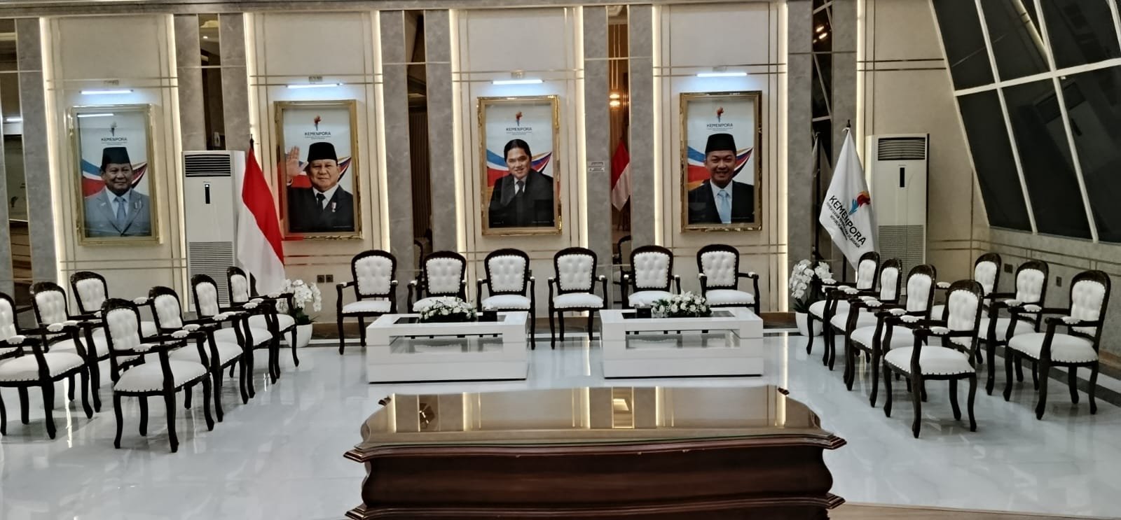Layanan Sewa Kursi Vip Jokowi Siap Stok Siap Kirim Jabodetabek whatsapp image 2026 06 30 at 23.51.06