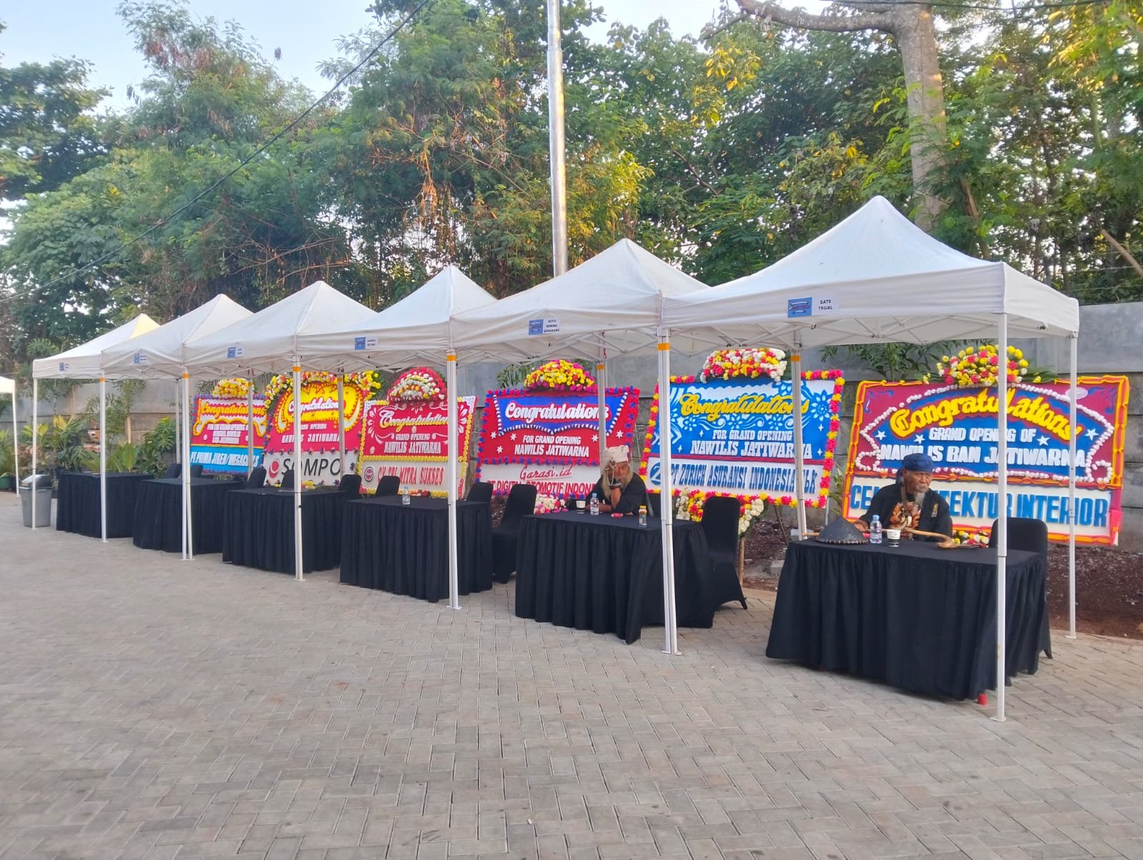 Jasa Sewa Tenda Bazar Untuk Berbagi Kegiatan Outdoor Di Jakarta whatsapp image 2026 07 27 at 02.44.59 (1)
